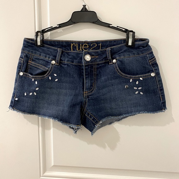 Rue 21 Jean Shorts - Picture 1 of 3
